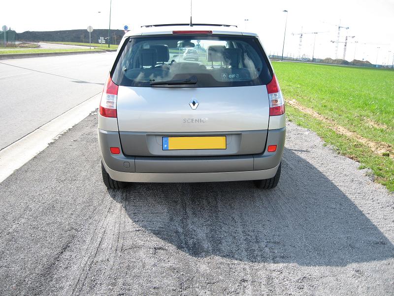 http://renault.pgr.free.fr/53_gdscenic06/scenicII06_04.jpg